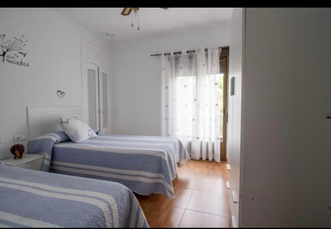 ウベダ Vivienda Con Fines Turisticos Salvadorヴィラ エクステリア 写真